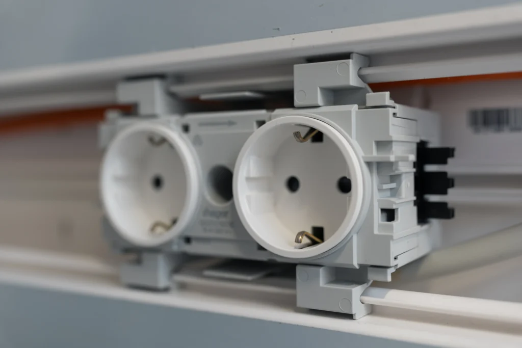 Rossol Elektrotechnik - Steckdose 2